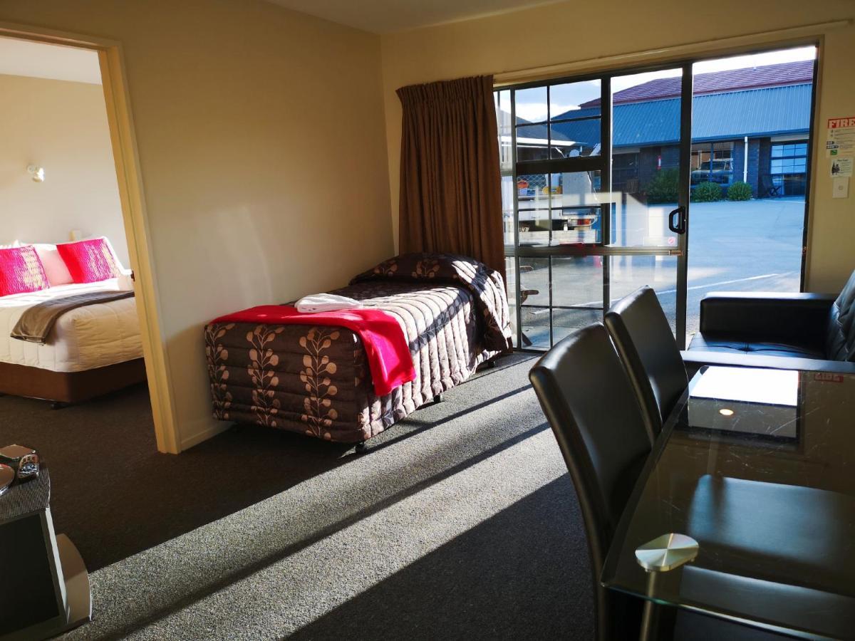 Aston Court Motel Blenheim Bagian luar foto