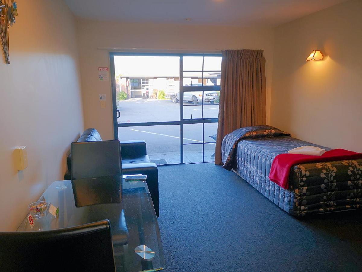 Aston Court Motel Blenheim Bagian luar foto
