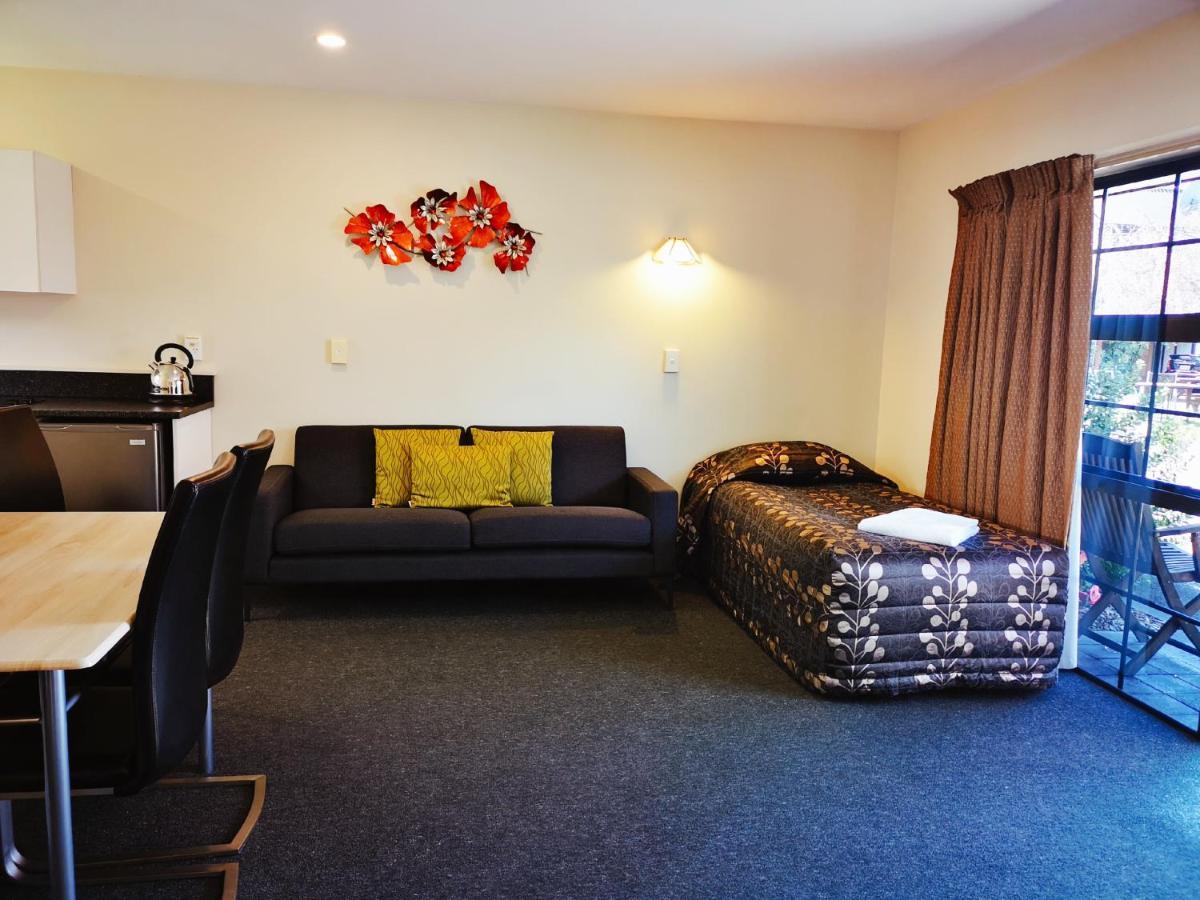Aston Court Motel Blenheim Bagian luar foto