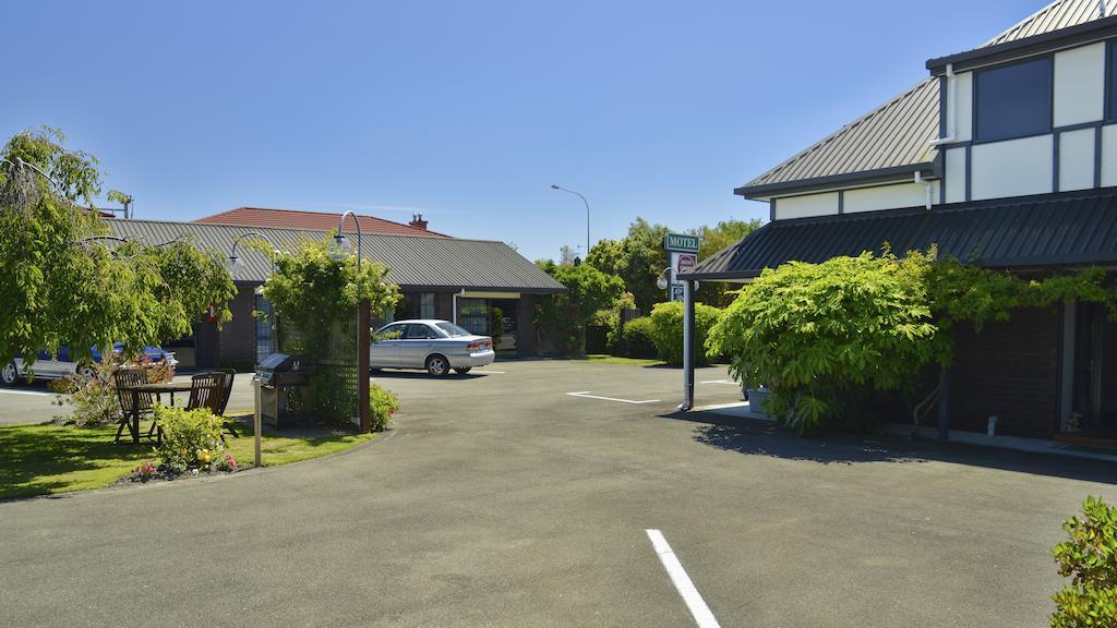 Aston Court Motel Blenheim Bagian luar foto